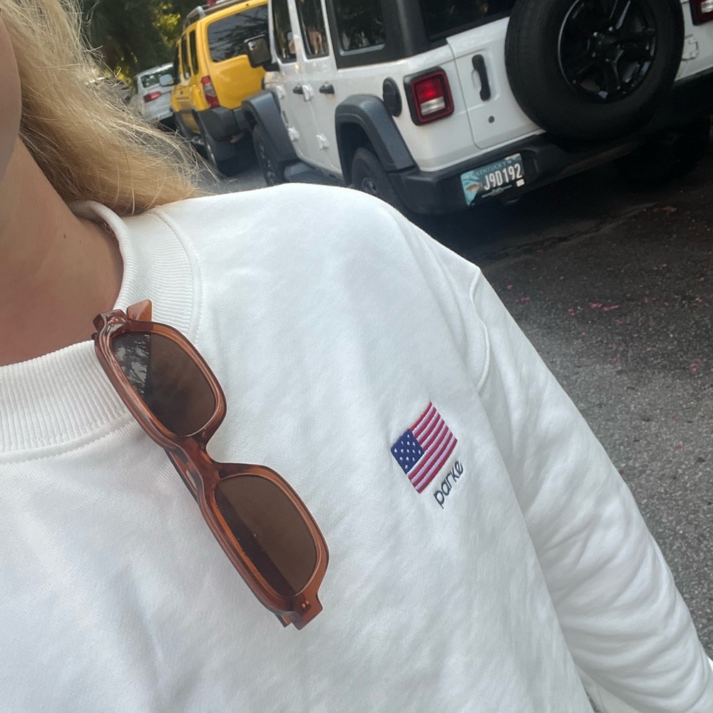 PARKE Shrunken Mockneck Sweatshirt American Flag- White